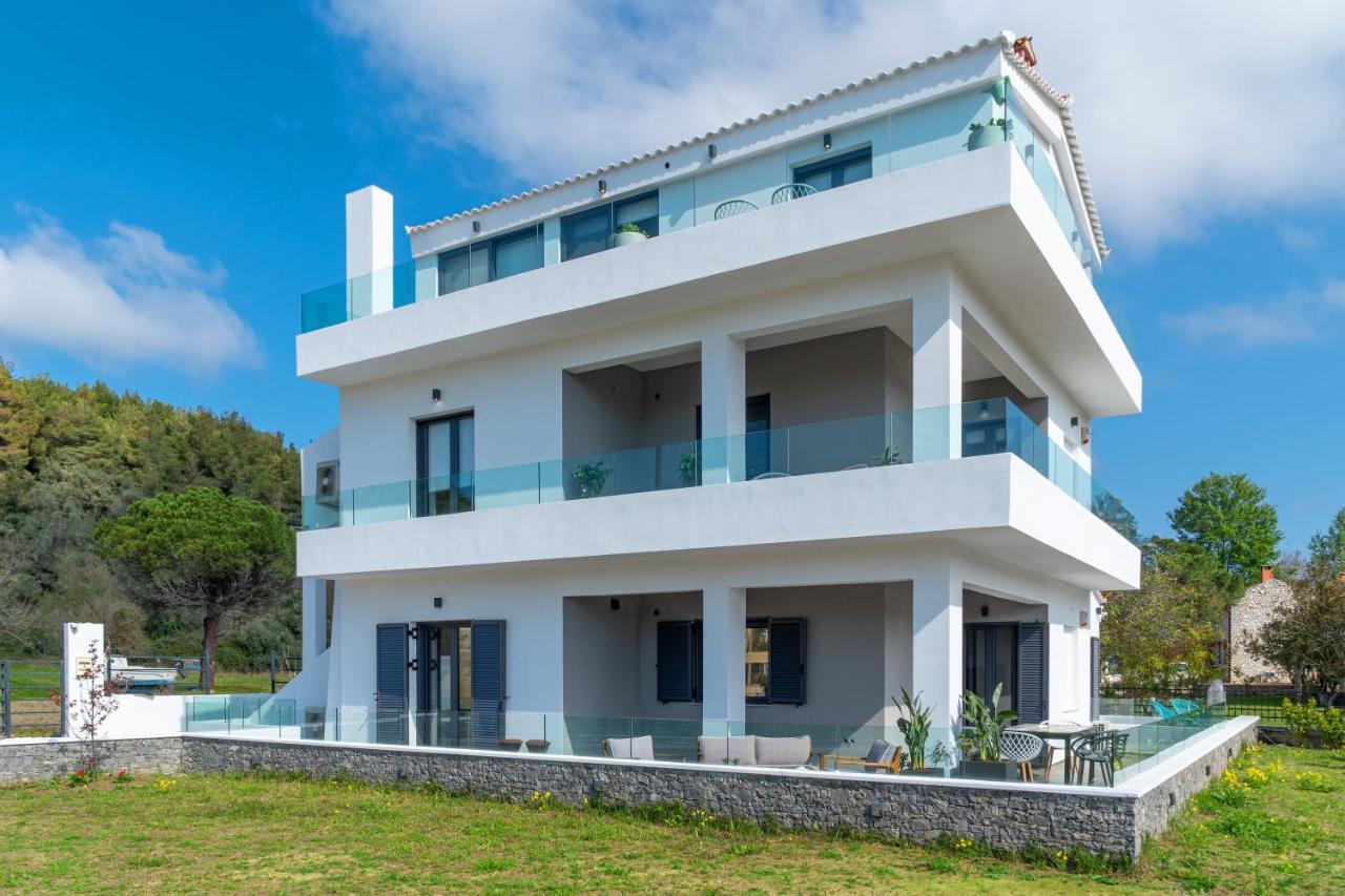 Mythos Luxury Villa-skiathos * Troulos
