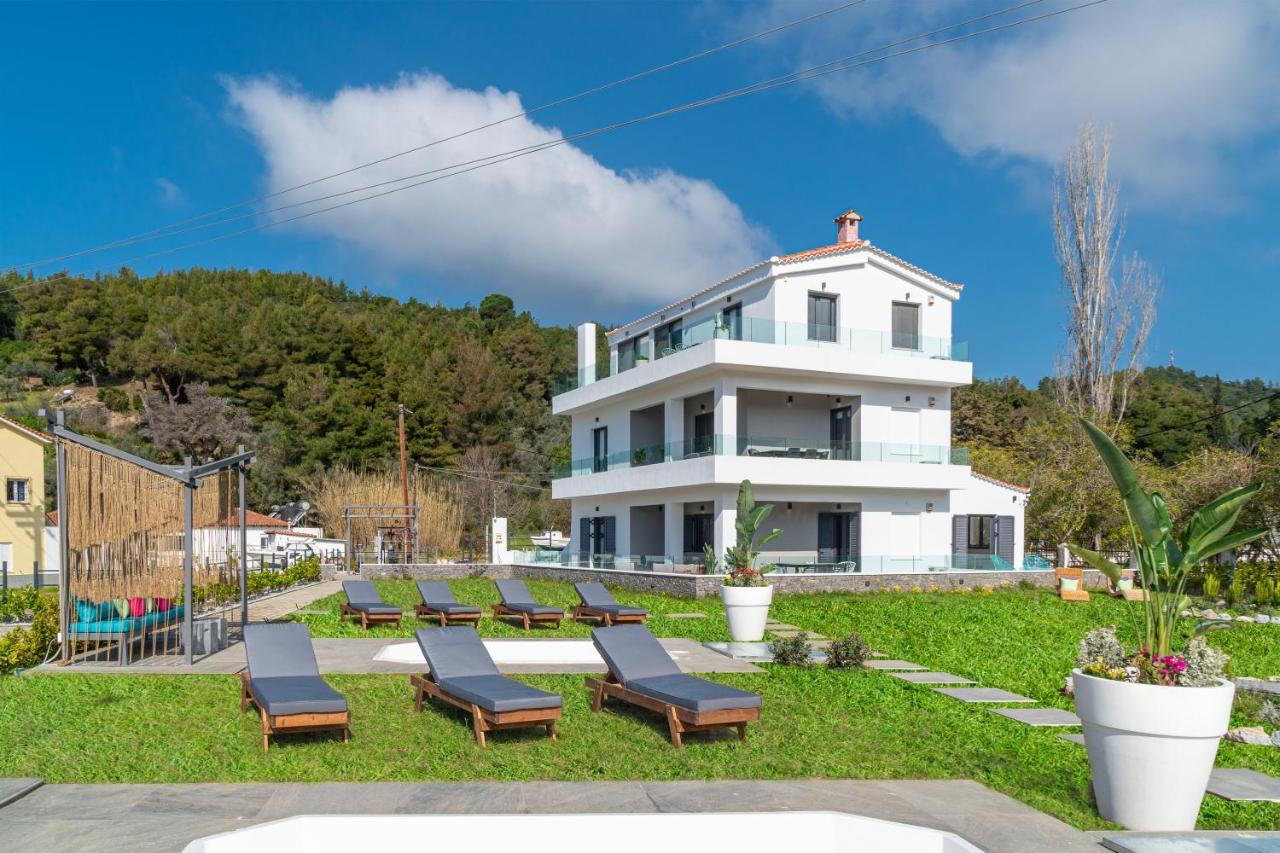 Mythos Luxury Villa-skiathos Apartment Troulos